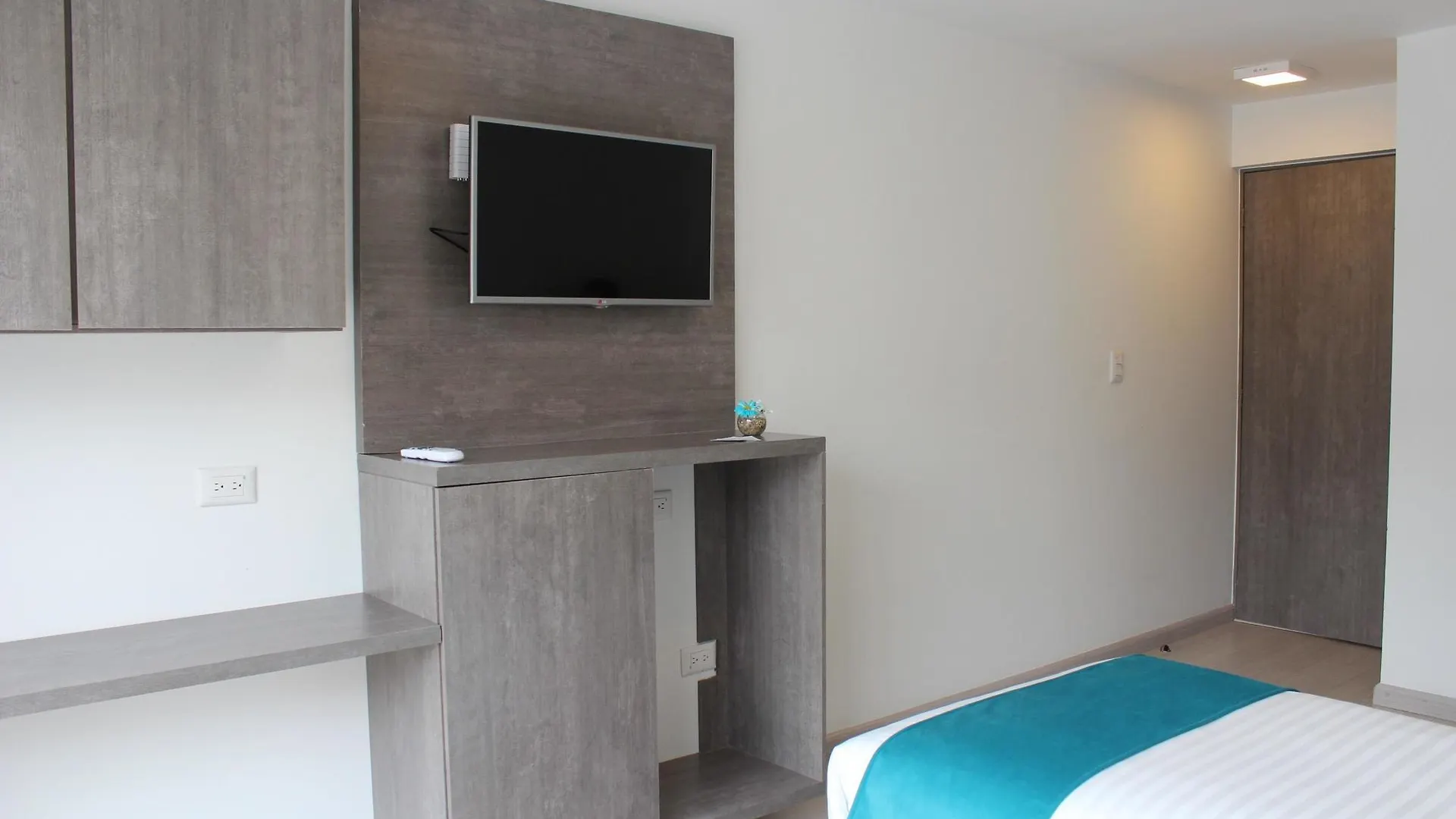 Agora Suites Self-Service Boutique Hotel Богота