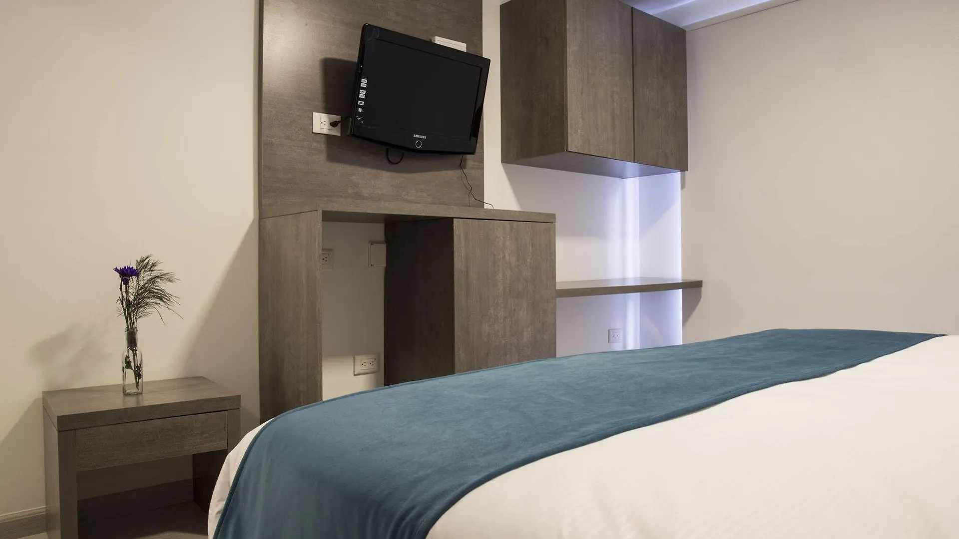 Agora Suites Self-Service Boutique Hotel Богота 3*,